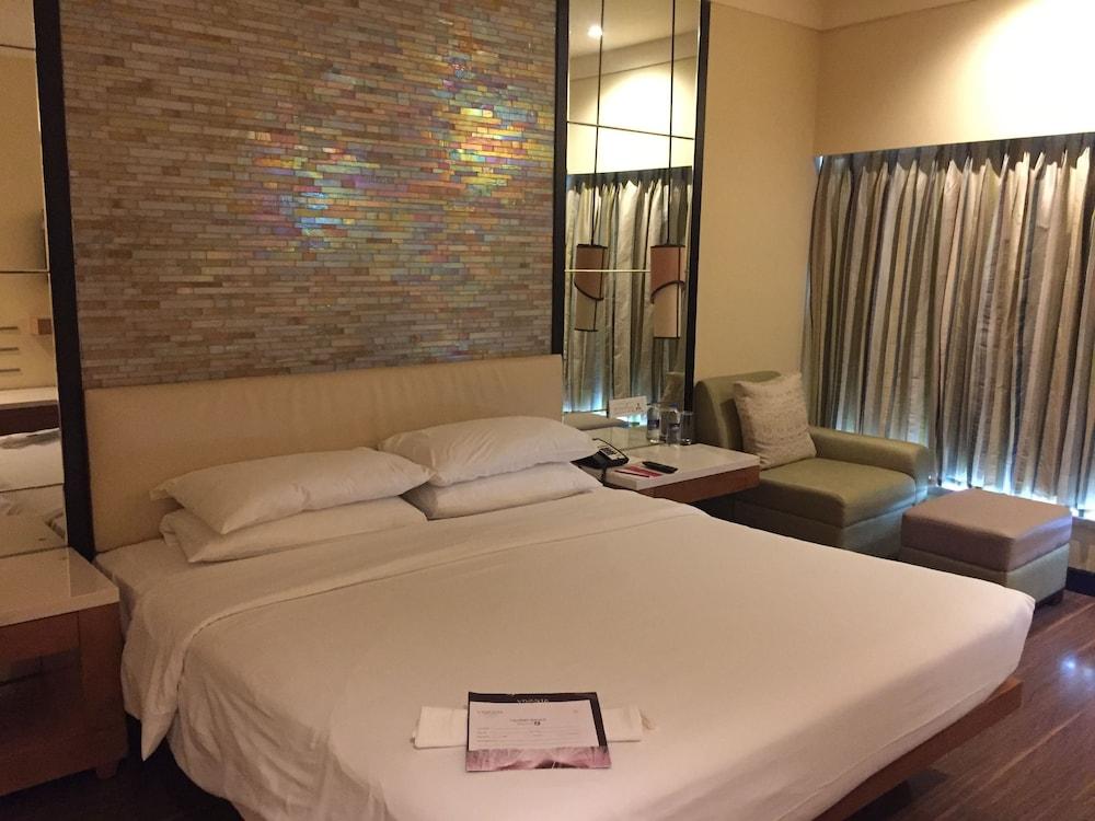 Vivanta Hotel 5*